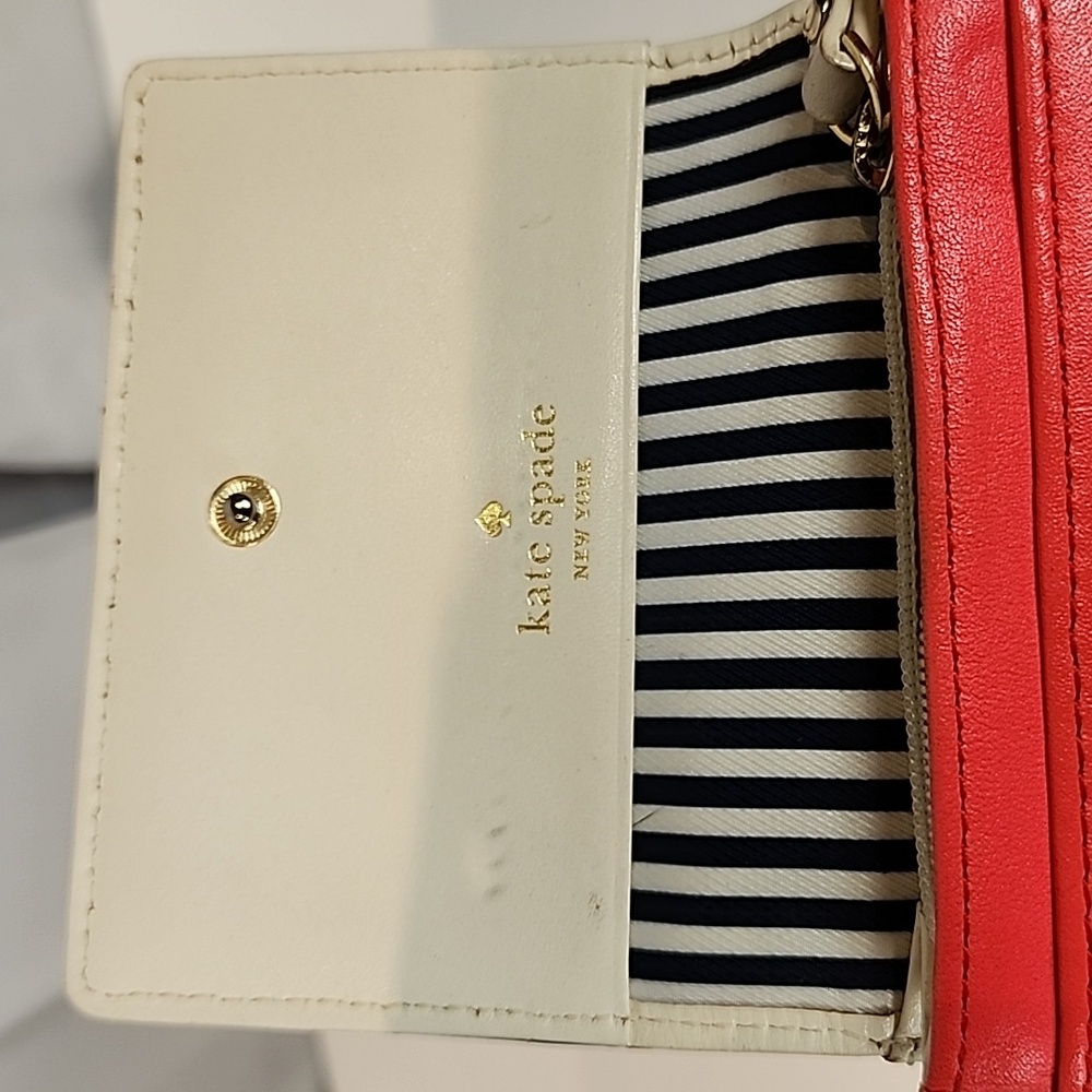 Kate Spade Compact Wallet - Picture 15 of 15